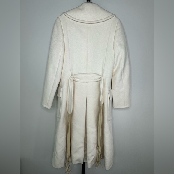 Max Mara Wool Coat - Timeless Elegance and Italian Craftsmanship ๐ - Picture 6 of 16